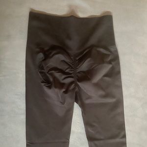 Halara Butt Contour Leggings (black) (small) NWT